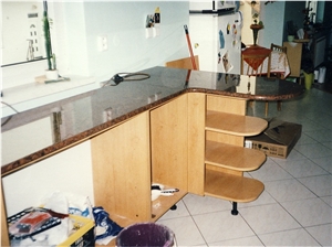 Ivo Red Granite Kitchen Countertop