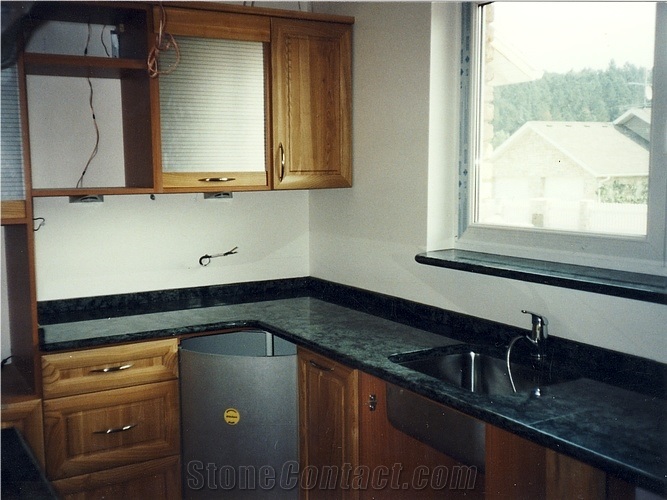Olive Green Granite Kitchen Countertop from Czech Republic