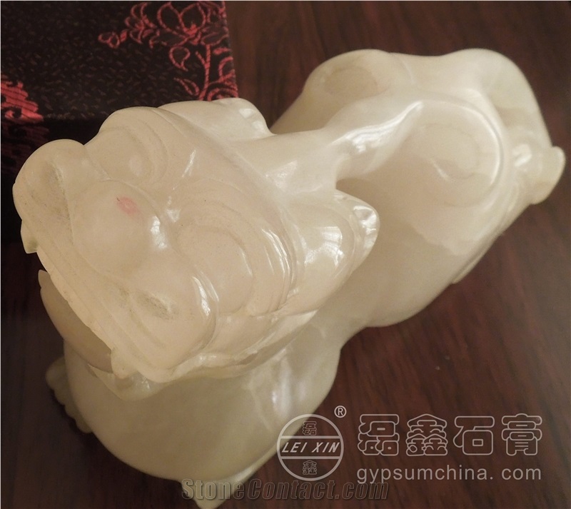 Chinese Traditional Seleniter Sculpturing China Dragon and Brave Troops