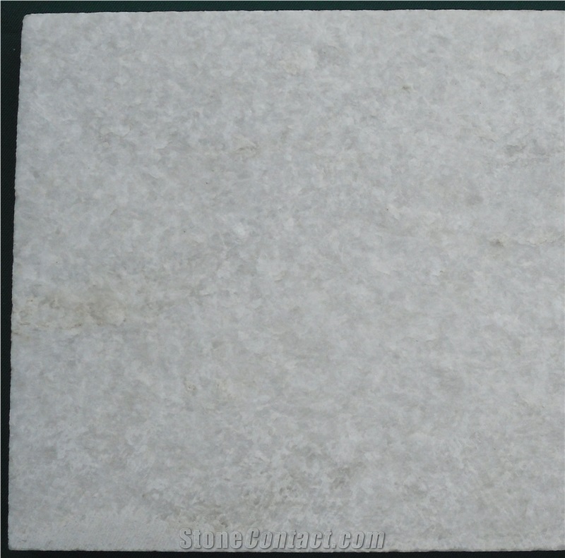 China Pure White Quartzite Flamed Slabs & Tiles