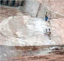 Sahara Diamond, Golden Diamond Granite Blocks