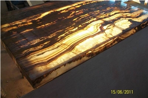 Tiger Vein Onyx Glass Countertop
