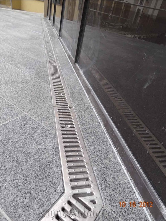 Granite Cladding Installation Of Stairs and Floors, Muhrau Grey Granite Cobble, Pavers