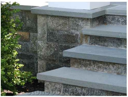 Bluestone Stone Steps, Natural Stone