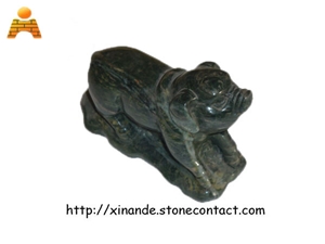 Stone Pig, Interior Accessories