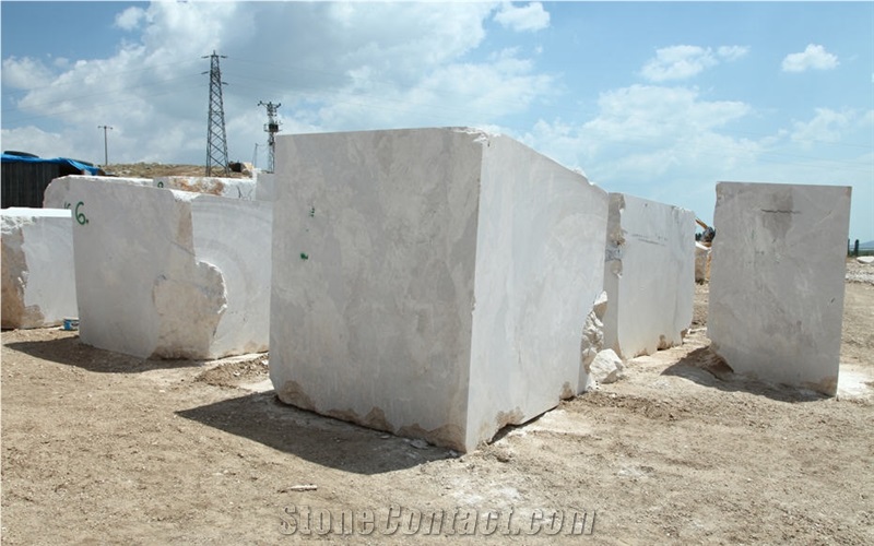 Isparta Beige Marble Blocks