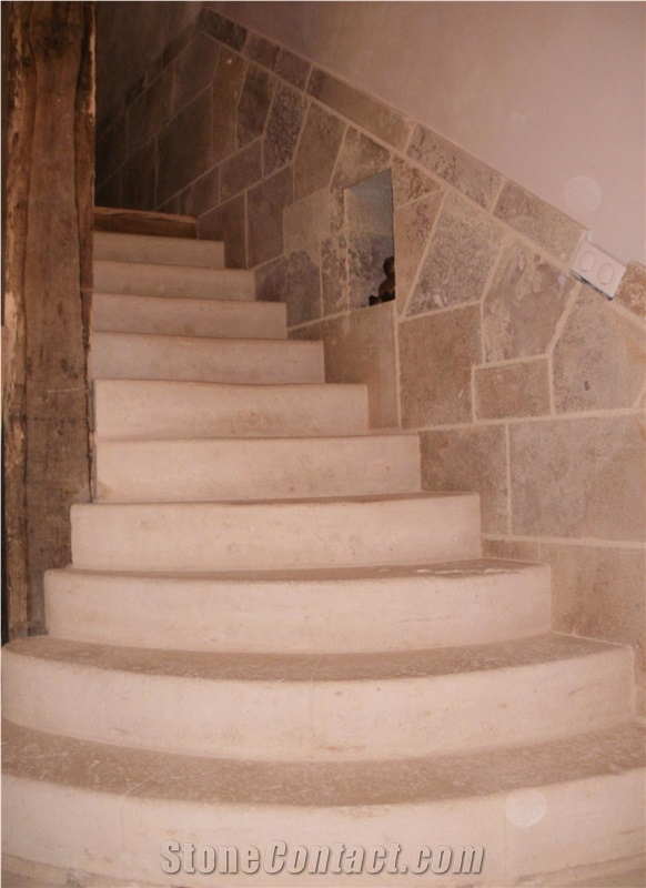 French Limestone Stairs, Steps with Pierre De Limeyrat