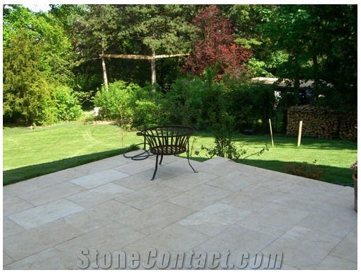 Omaha Beige Marble Pavements