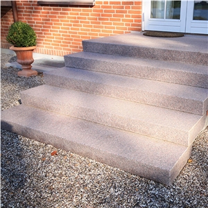 Steps with Sanxia Red Hubei, Red Granite Steps