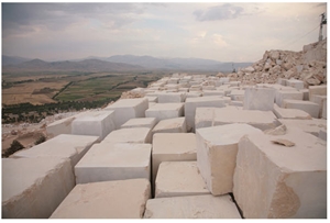 Burdur Beige Marble Blocks