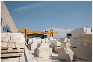 Denizli Travertine Blocks, Classic Travertine Block