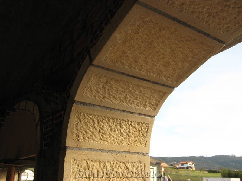 Arches, Vaults, Dorada Urbion Beige Sandstone Arches