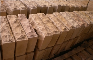 China Yellow Sandstone Sandstone Mushroom Stone for Wall Cladding /Wall Panel