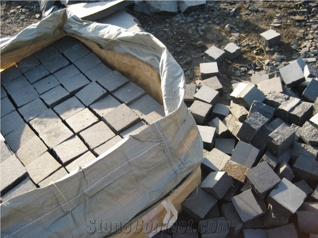 G308 Black Granite Cobble Stone