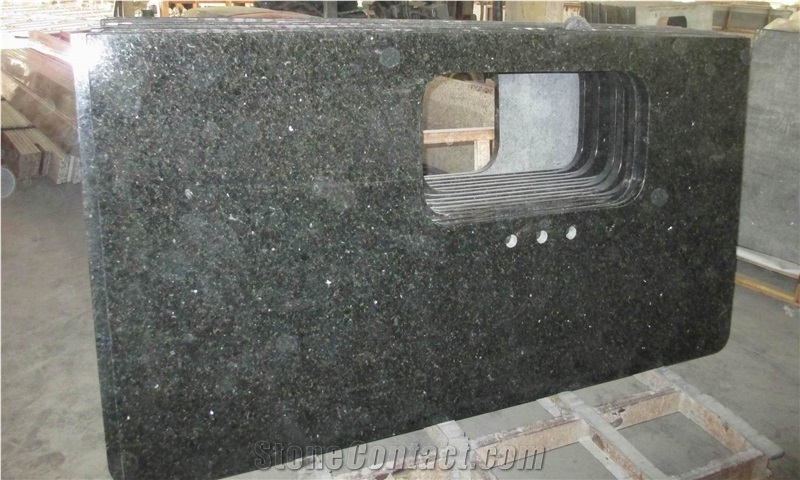 Cheap Verde Ubatuba Granite Kitchen Countertop
