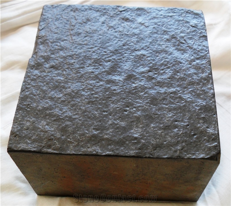 Black Basalt Stone ,Lava Stone Cubes/Cobble