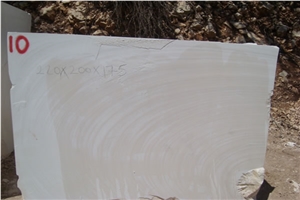 Limra White Limestone Block