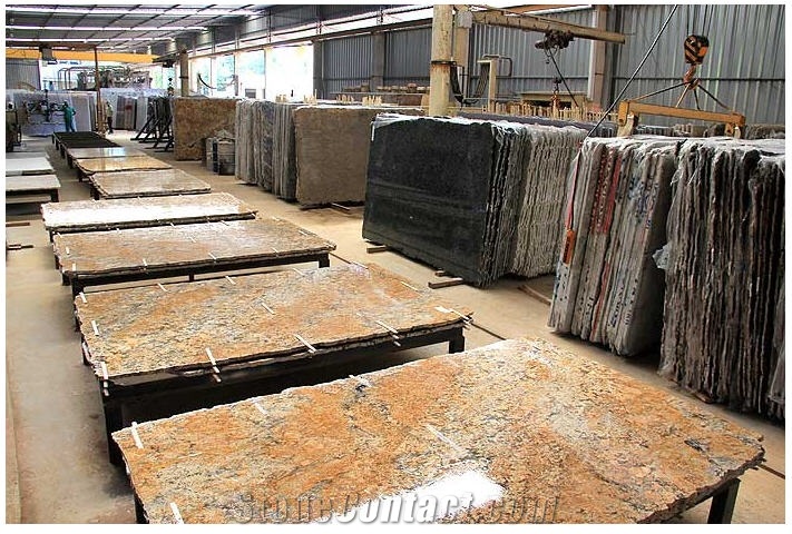 Pietra Dorata Granite Slabs, Brazil Yellow Granite