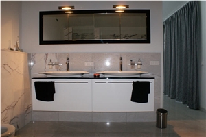 Calacatta Zebrino White Marble Bathroom Design Project