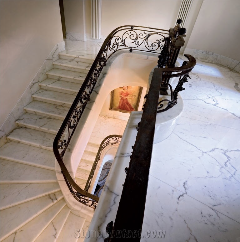Pietrasanta Oro White Marble Staircase