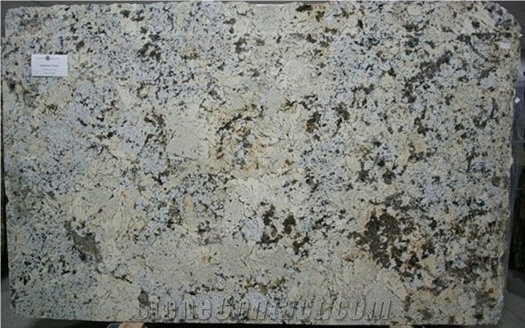 Delicatus Cream Granite Slabs, Brazil Beige Granite