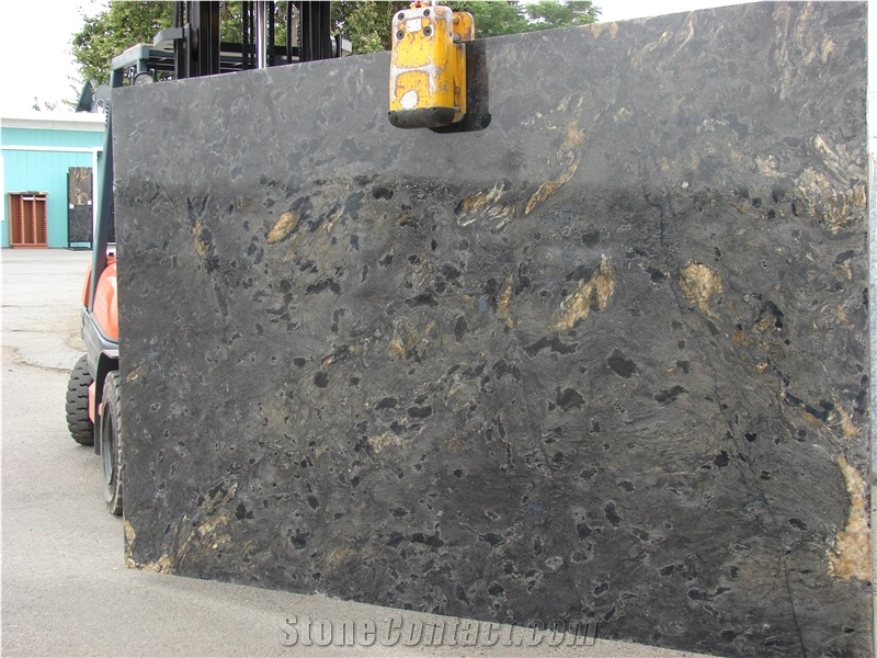 Matrix Motion Granite, Brazil Black Granite from Italy - StoneContact.com