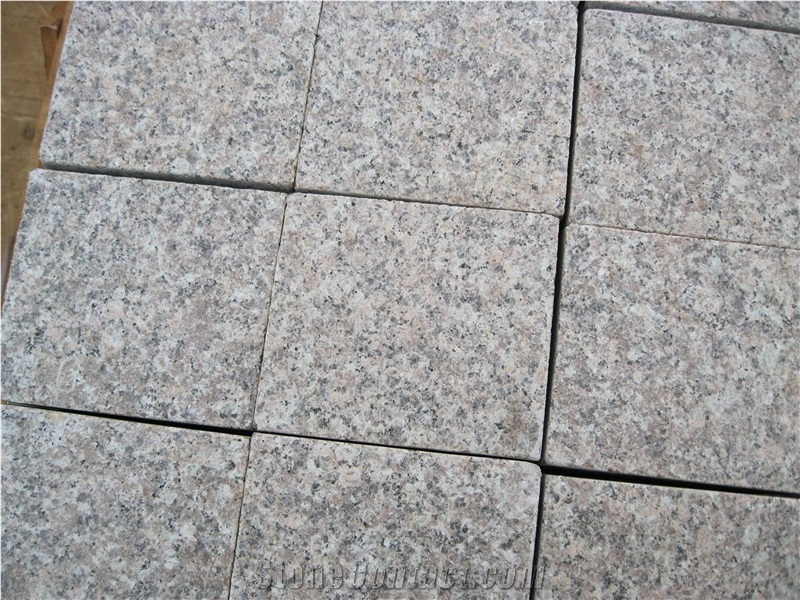 Chinese Natural Granite Cube Stone(low Price)