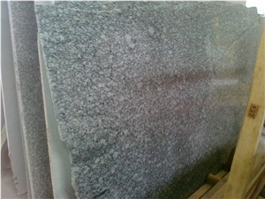 Spray White Polished Granite Slab
