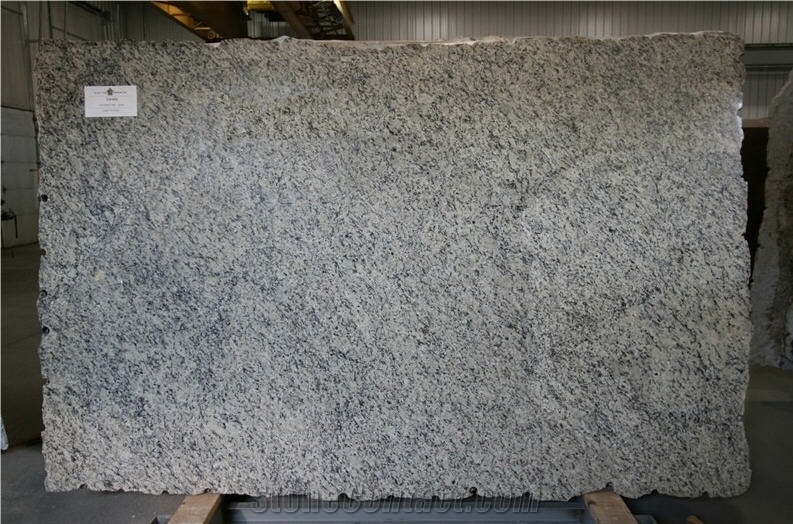 Vanilla Granite Slabs, Brazil White Granite