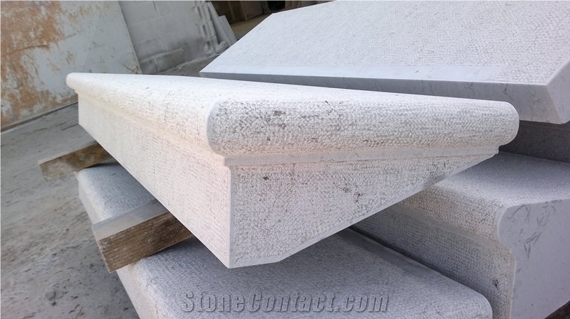 Repen Povir Limestone Solid Stone Stairs, Repen Povir Beige Limestone Stairs