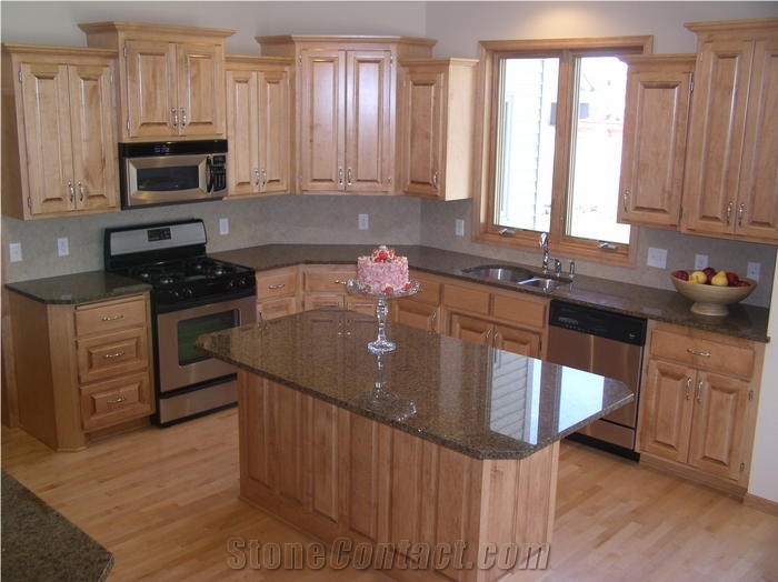 Tropical brown granite kitchen