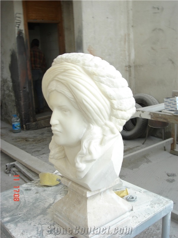 Odalisque Bust with Usak White Marble