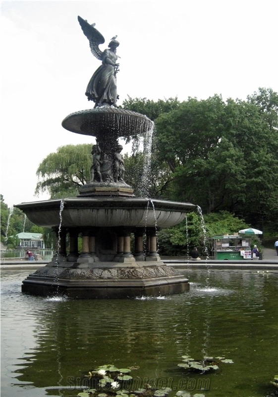 White Marble Plaza Fountain, Big Fountain