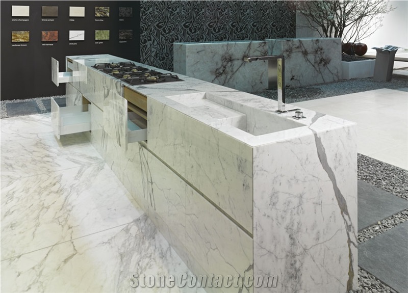 Connemarble Green Backsplah, Calacatta Carrara Marble Countertop