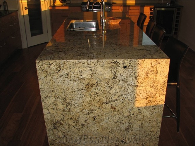 Residence Kitchen Countertop - Granite Golden Beach