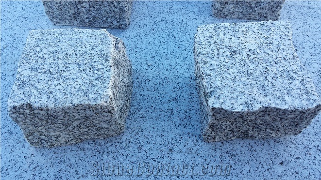 Grey Quintana Cube Stone, Top Face Bush Hammered and Other Faces Rustic, Gris Quintana Granite Cube Stone