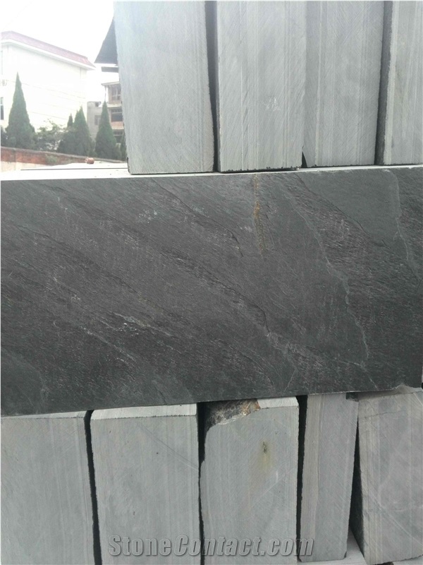 Black Slate Cobble Stone Paving