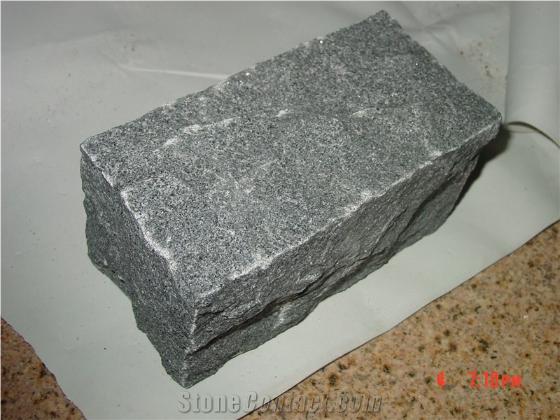 Cheap G654 Dark Grey Black Granite Kerbstone,Natural Surface Kerbstone