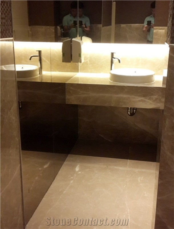 Crema Mori Marble Bathhroom Top, Floors and Wall Application