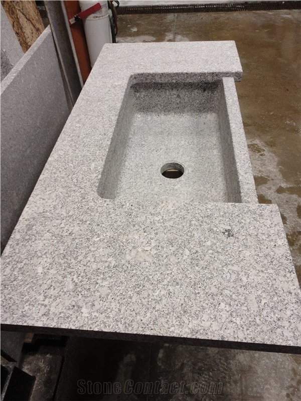 Freshwater Pearl sink and counter 
