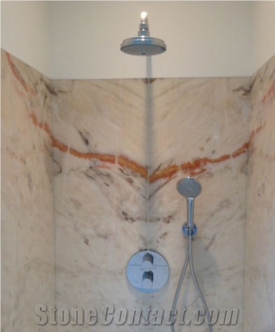 Estremoz Crema Con Vergada Marble Shower Wall Application