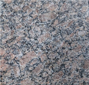 China Caledonia Granite Slabs & Tiles