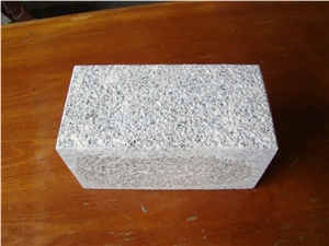 G375 Grey Granite Flamed Cube Stone