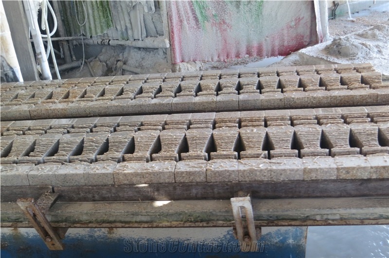 China Yellow Granite Railing & Baluster