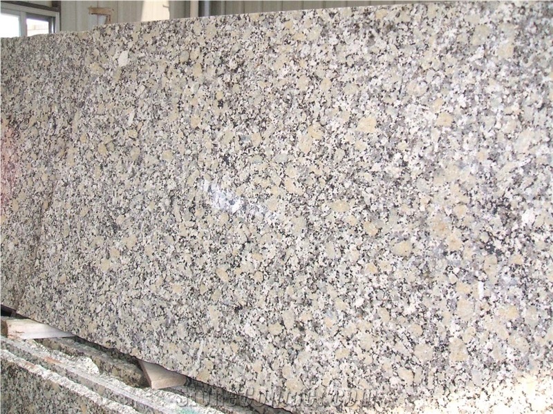 Golden Grain Granite Tiles & Slabs, China Yellow Granite