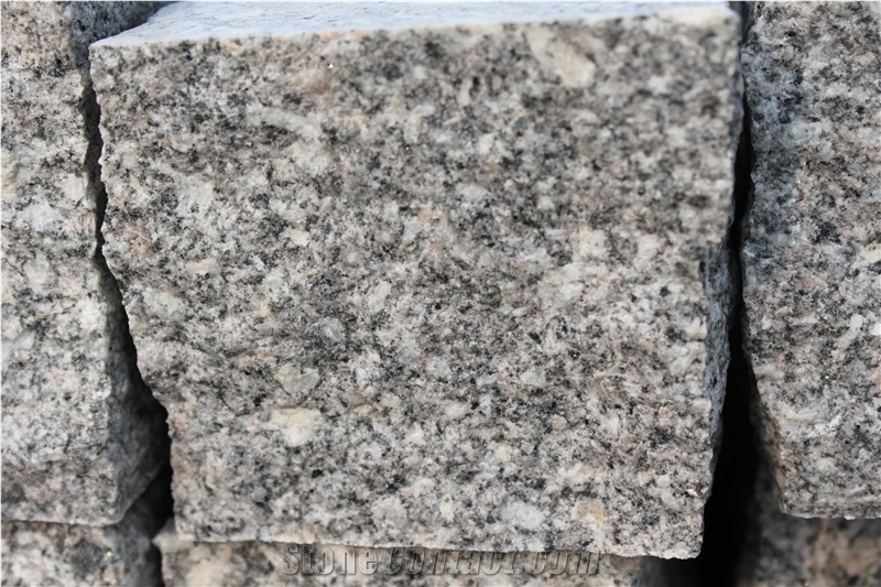 G375 Light Grey Granite Cobble Stone