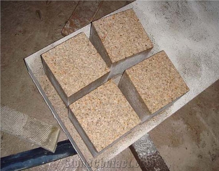 Yellow Rust/Beige Granite Cobble/Cube Stone & Pavers
