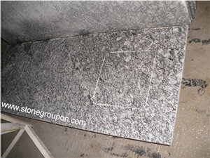 Spray White Granite Kitchen Countertops