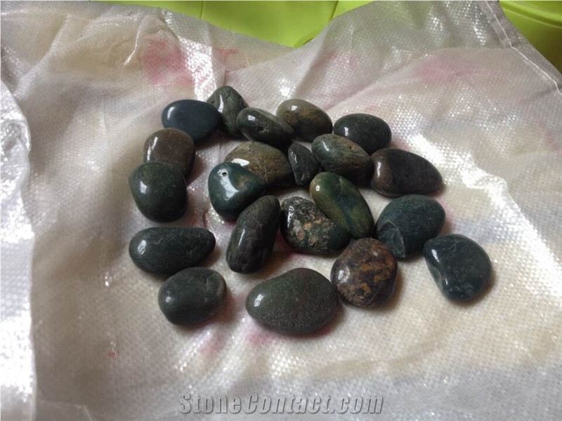 Natural Shape Green River Stone Pebbles for Landscaping Decoration