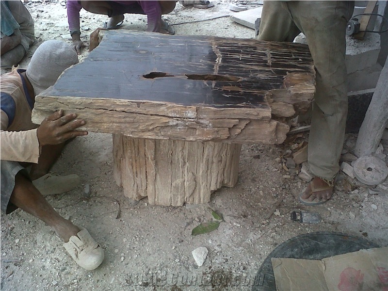 Perlato Indonesia Limestone Exterior Table